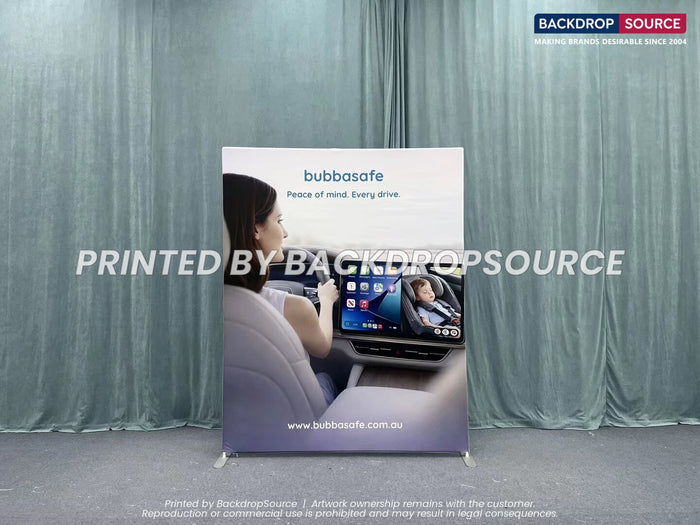 Portable Straight Fabric Media Wall – Square Corners